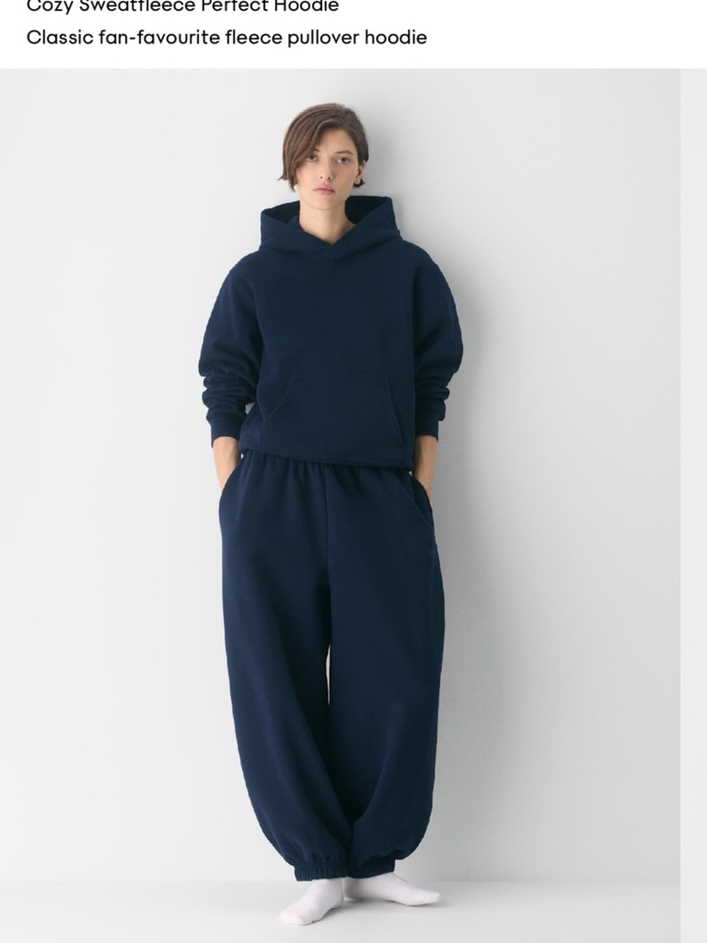 Aritzia women’s  Dark Navy Hoodie Pullover - Picture 4 of 4